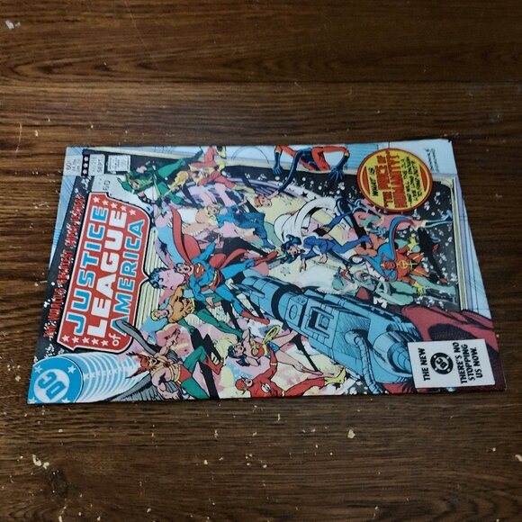 Justice League of America #218 (DC Comics, 1983) - Picture 3 of 3